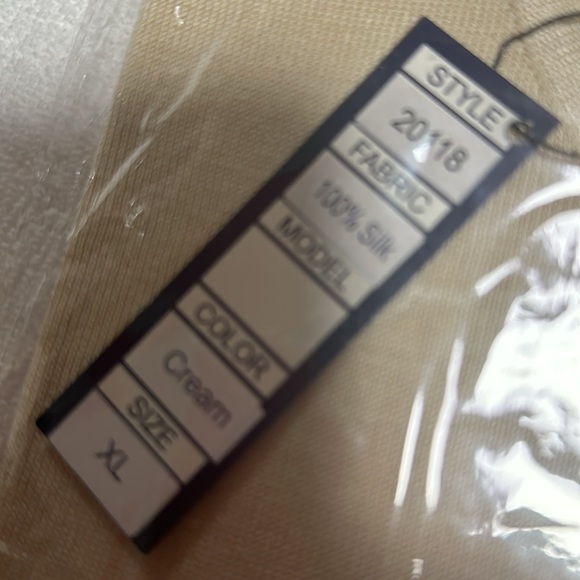 STEVEN AZZOLINA 100% SILK NWT MENS SHORT SLEEVE XL SHIRT CREAM COLOR - Picture 5 of 9